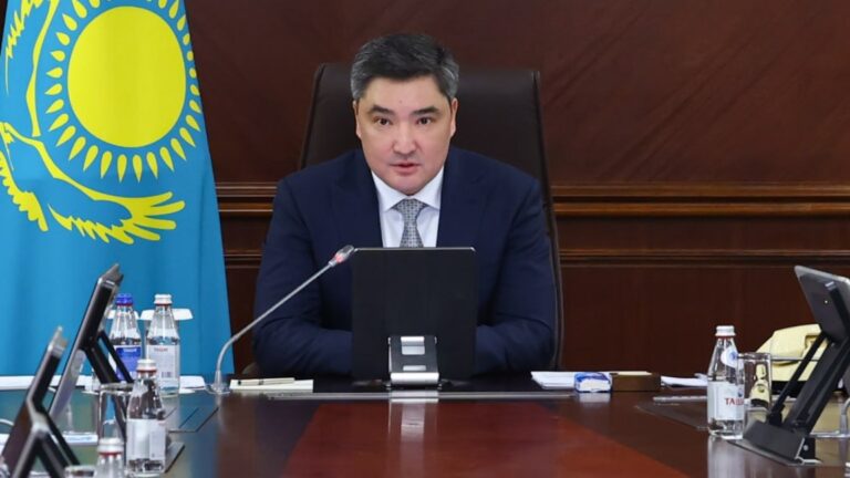 Бектенов: «Су лимитінен асқан шаруашылыққа бір тамшы су берілмейді»